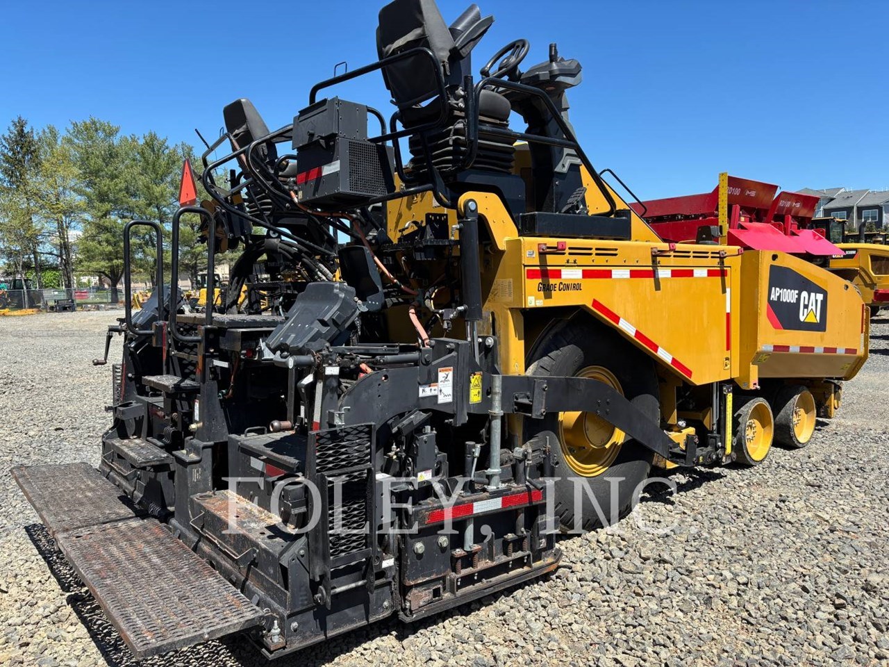 2018 Caterpillar AP1000F Image 3