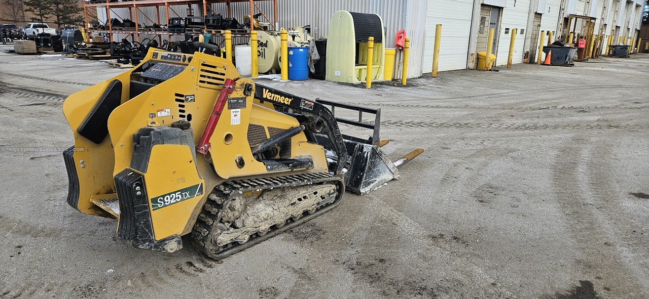 2023 Vermeer S925TX MINI SKID STEER Image 3