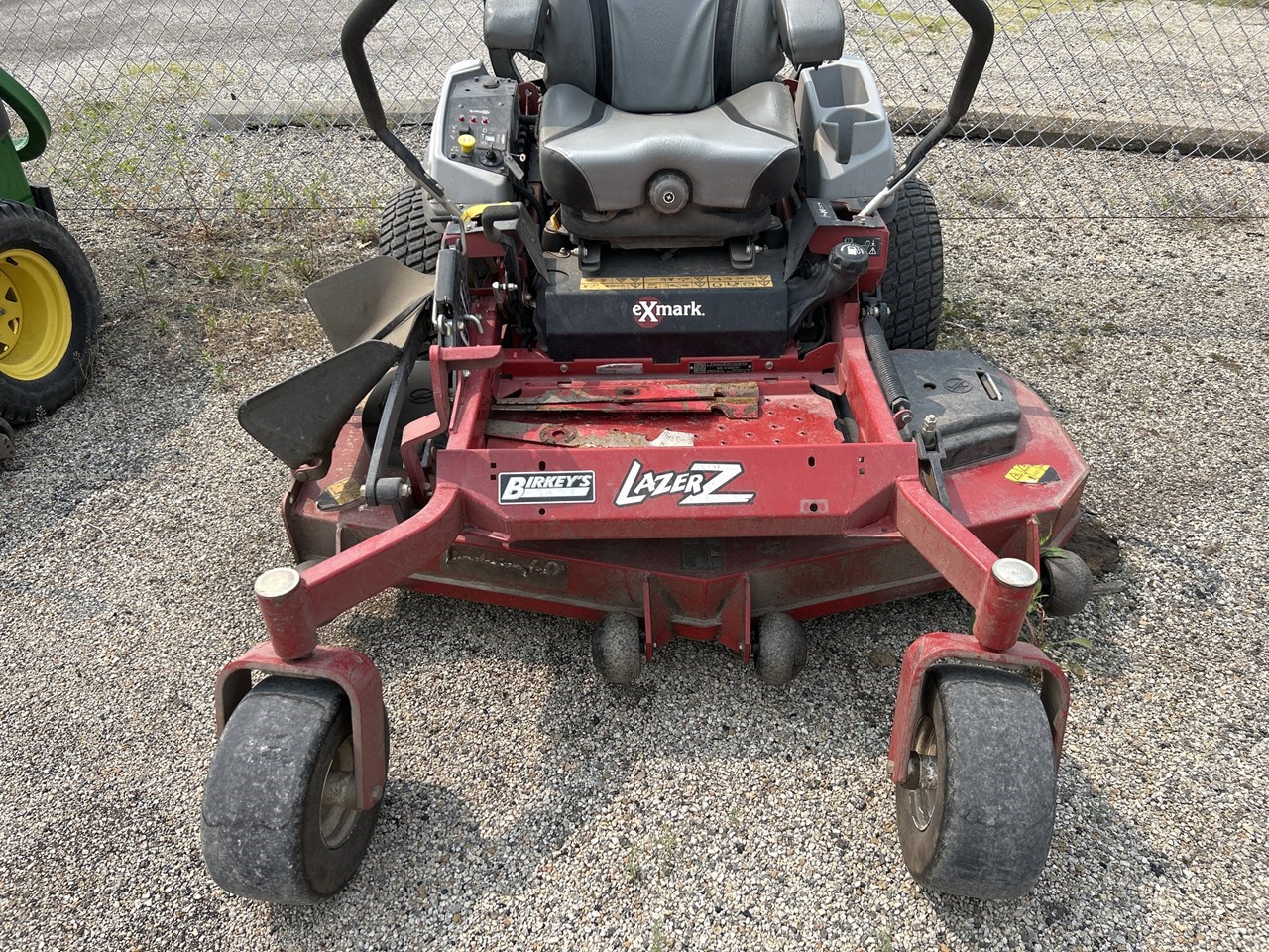 2015 Exmark LZX940 Image 2