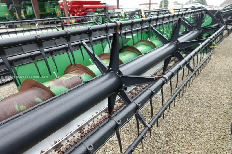 2007 John Deere 630F Image 4