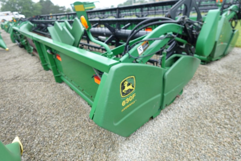 2007 John Deere 630F Image 10