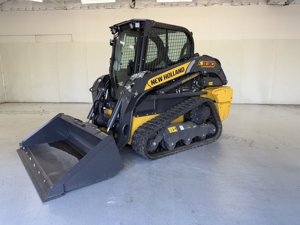 2025 New Holland Compact Track Loaders C330 Image 2