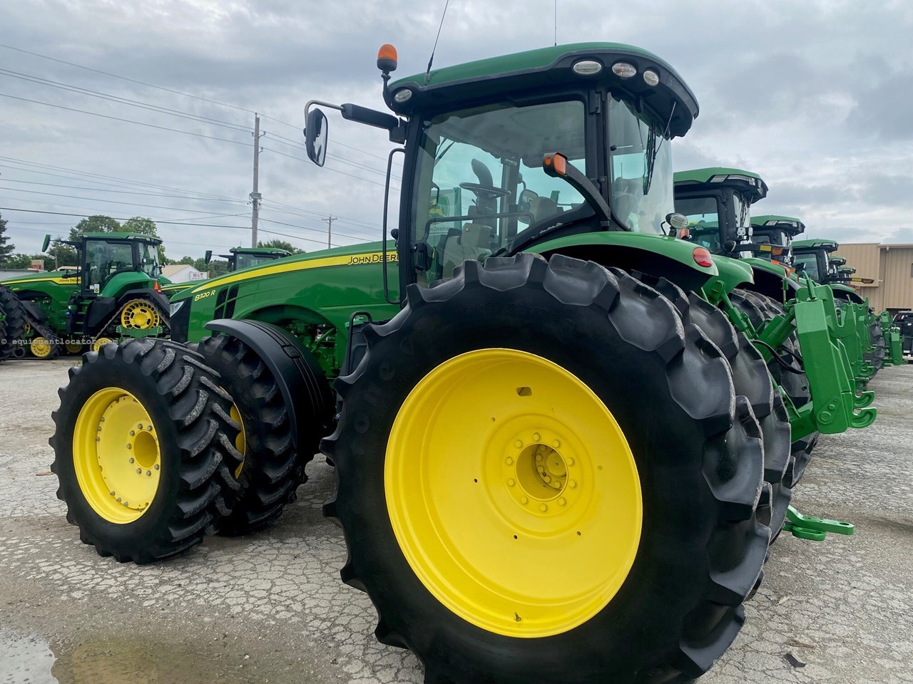 2014 John Deere 8320R Image 5