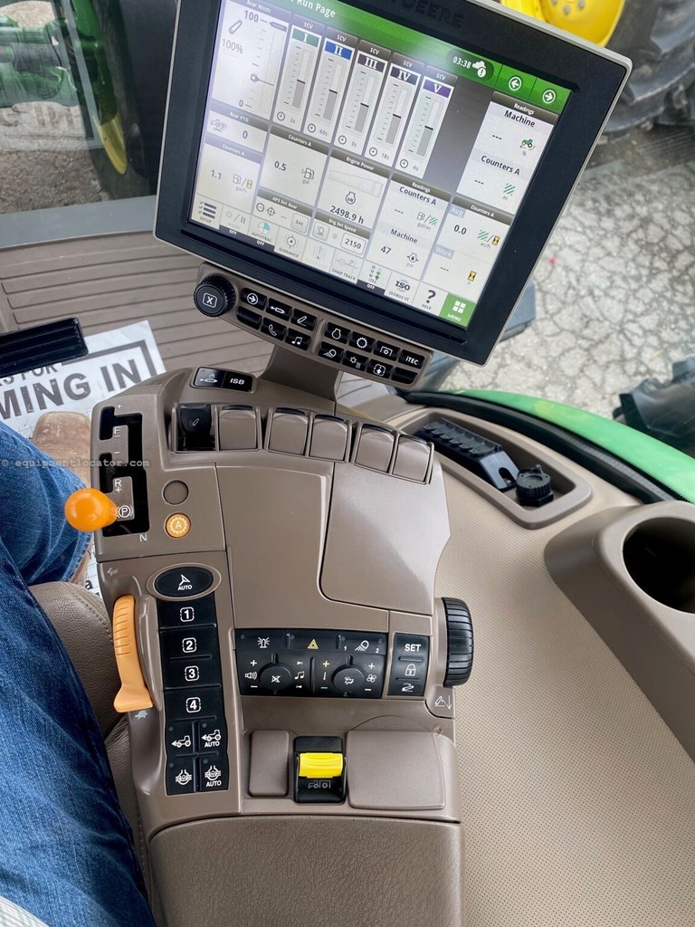 2014 John Deere 8320R Image 9