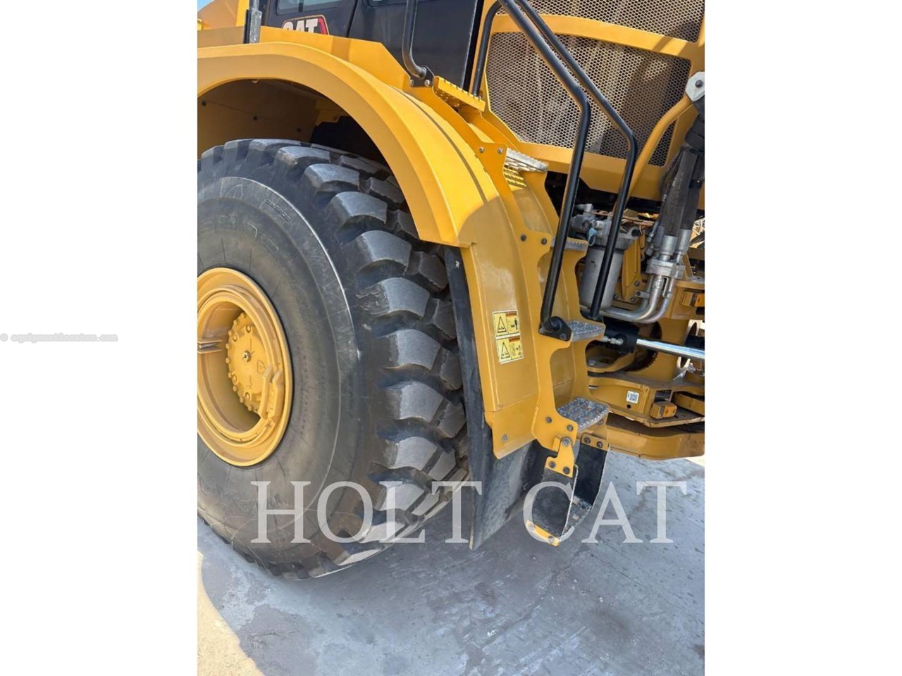 2023 Caterpillar W00 740GC Image 10