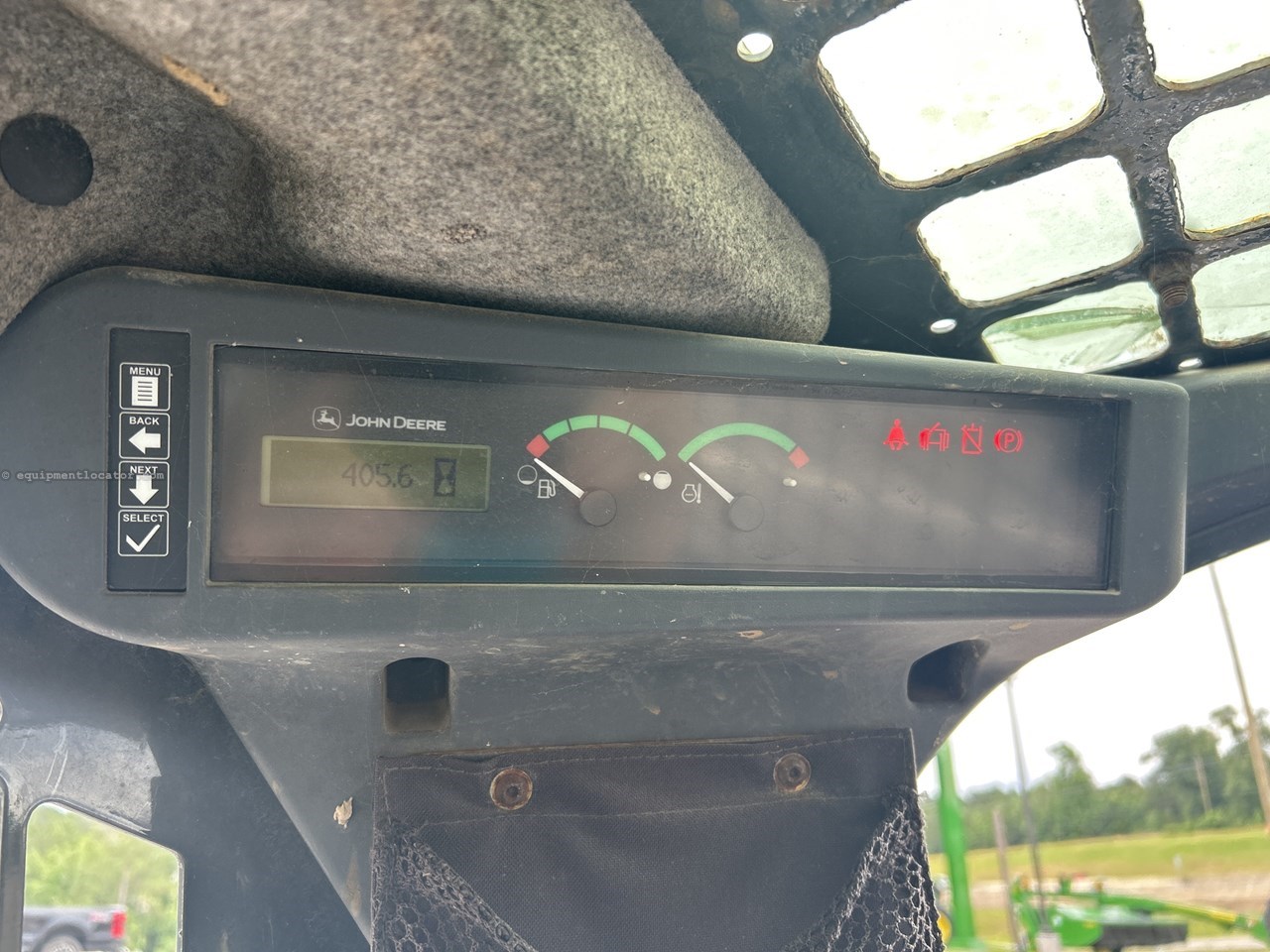 2020 John Deere 320G Image 10