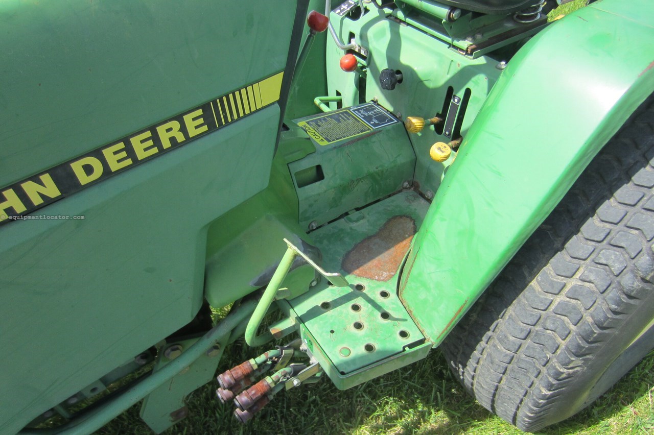 1991 John Deere 770 Image 16