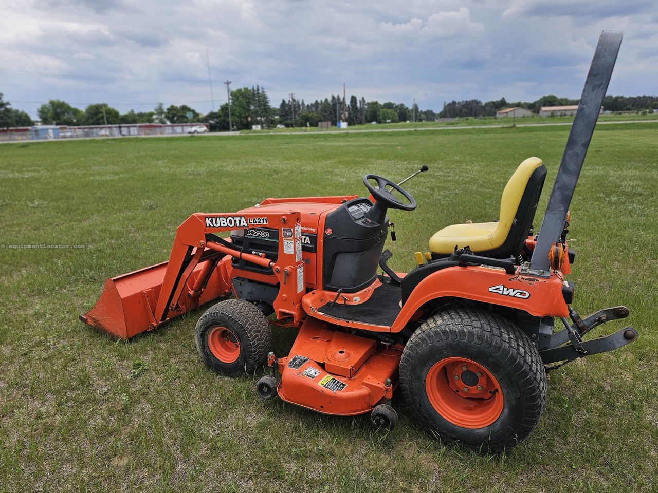 2003 Kubota BX2200D Image 3