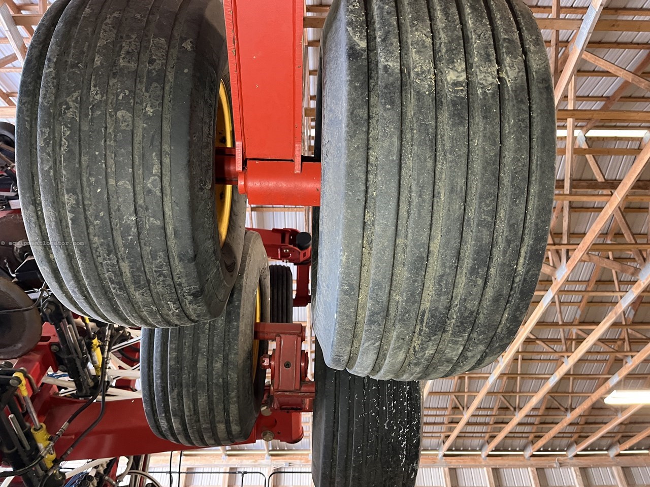 2011 Bourgault 3310 Image 21