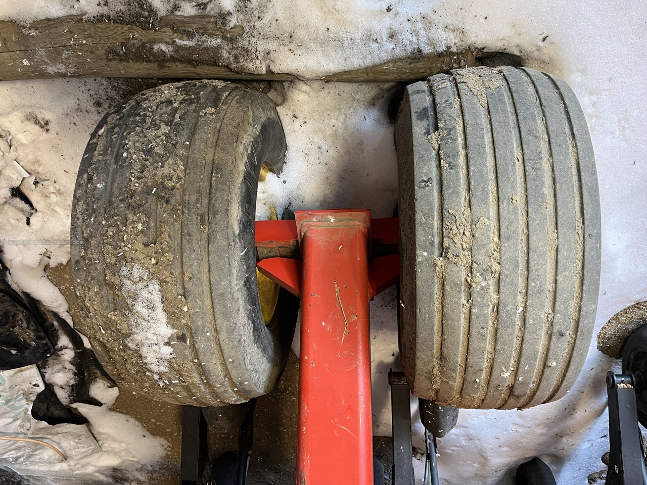 2011 Bourgault 3310 Image 22