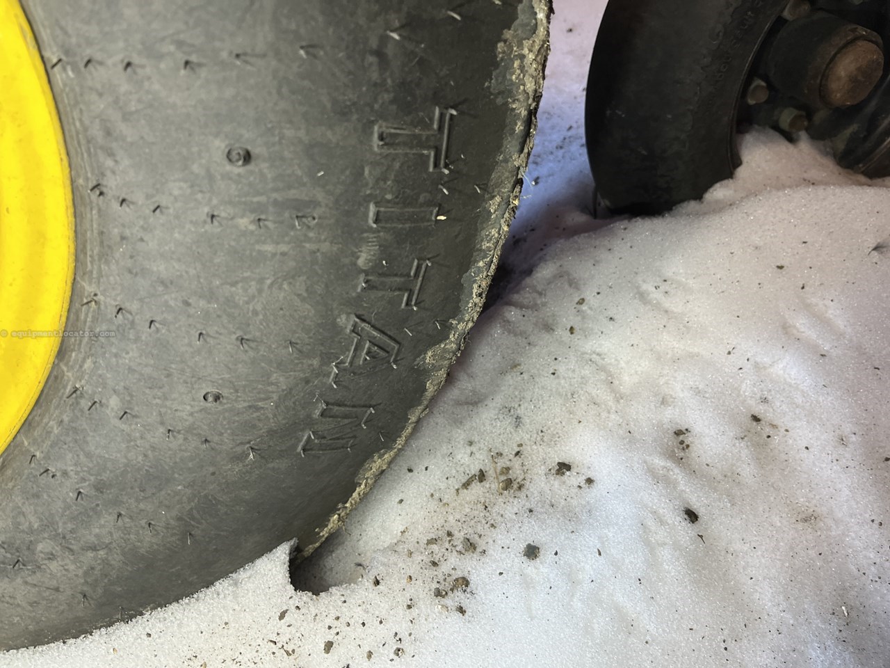 2011 Bourgault 3310 Image 24