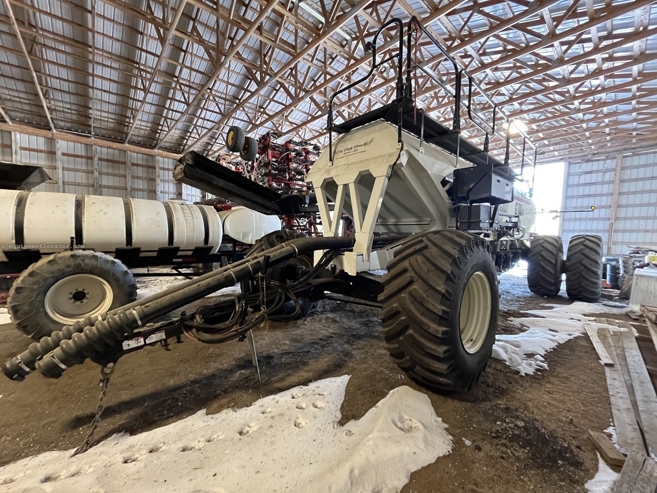 2011 Bourgault 3310 Image 35