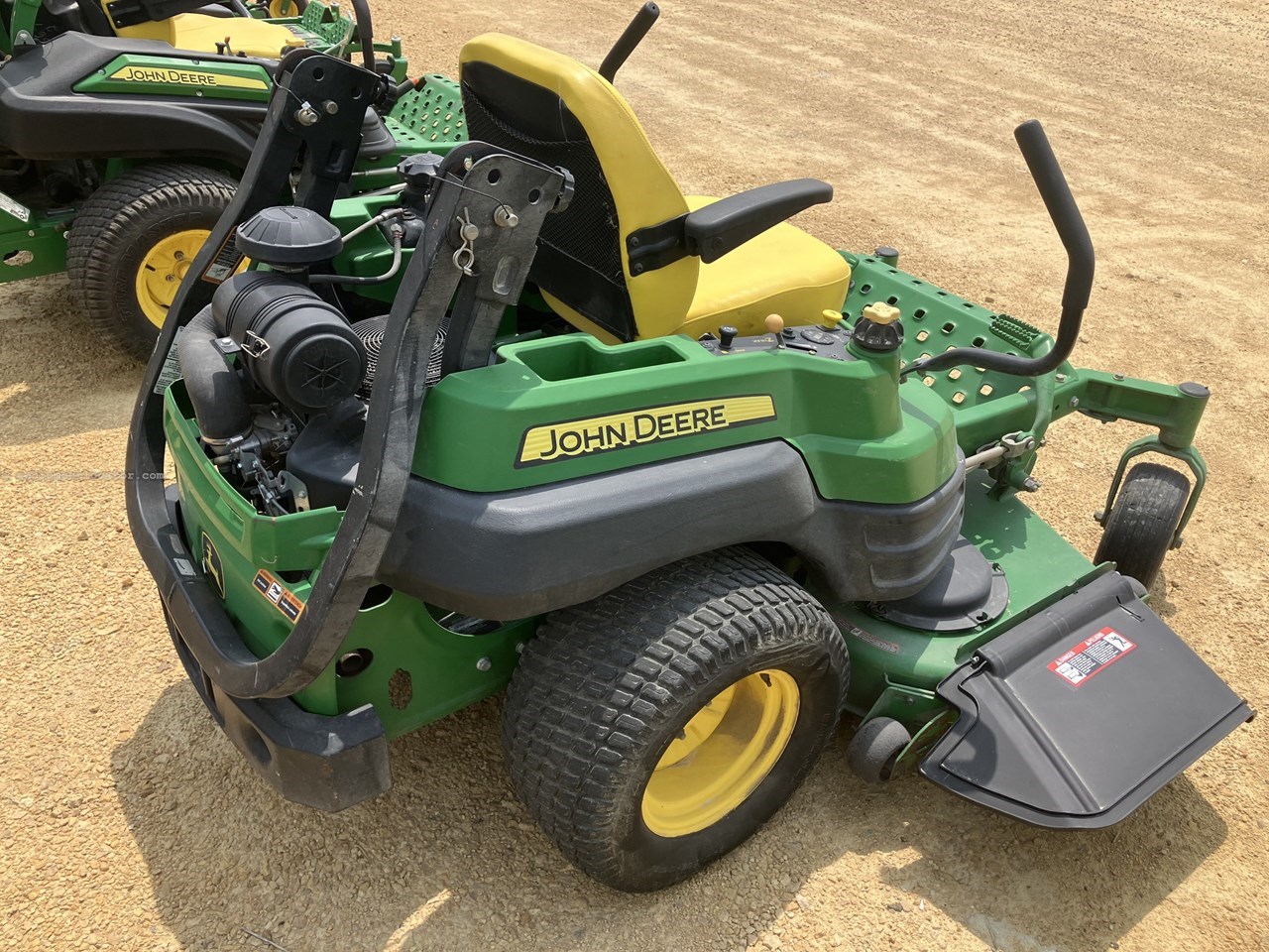 2011 John Deere Z925A Image 3