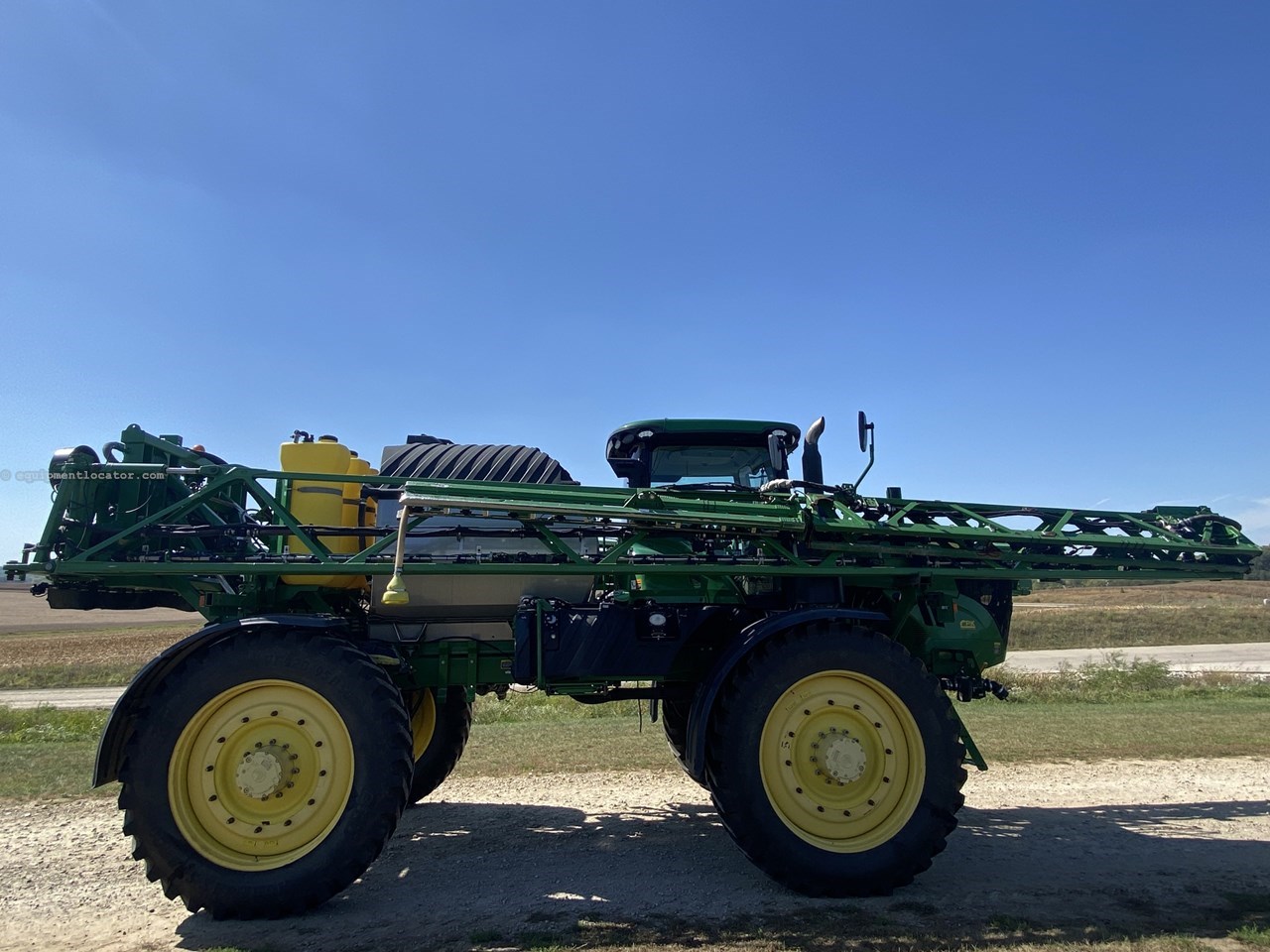 2015 John Deere R4045 Image 4