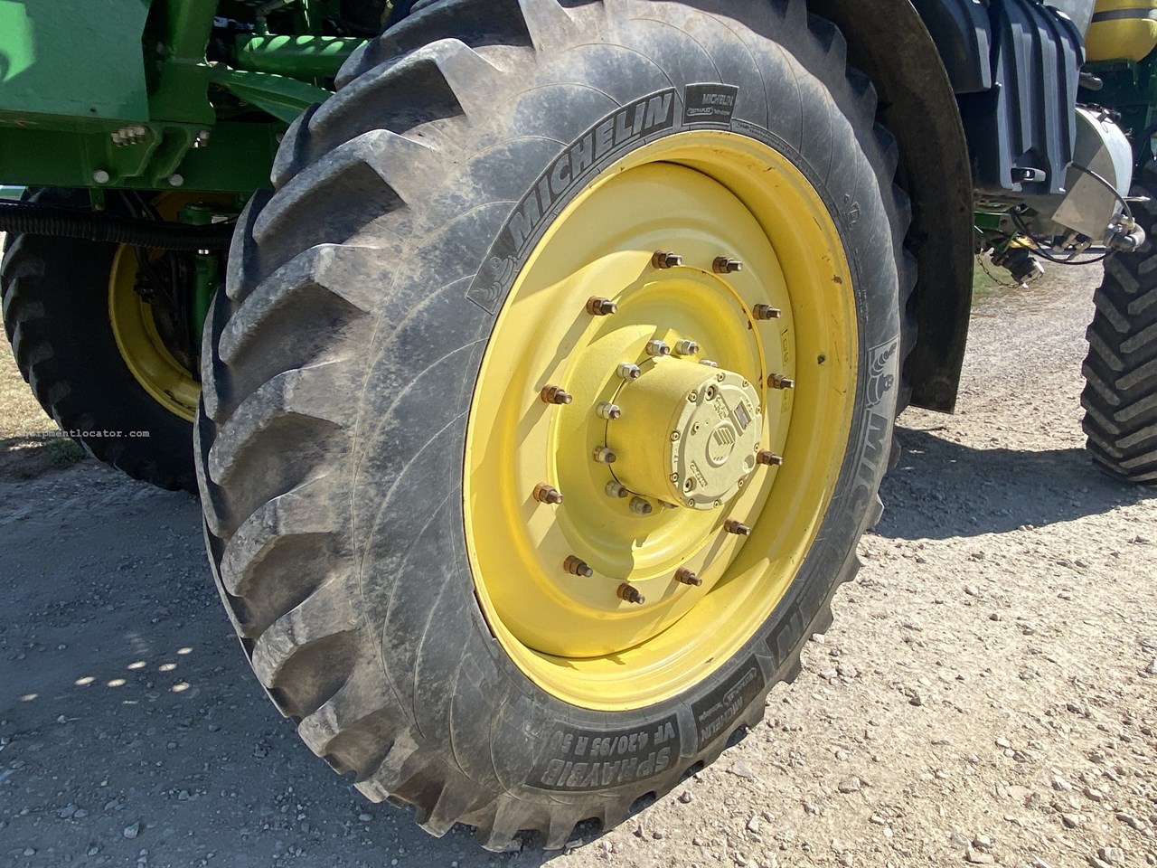 2015 John Deere R4045 Image 10