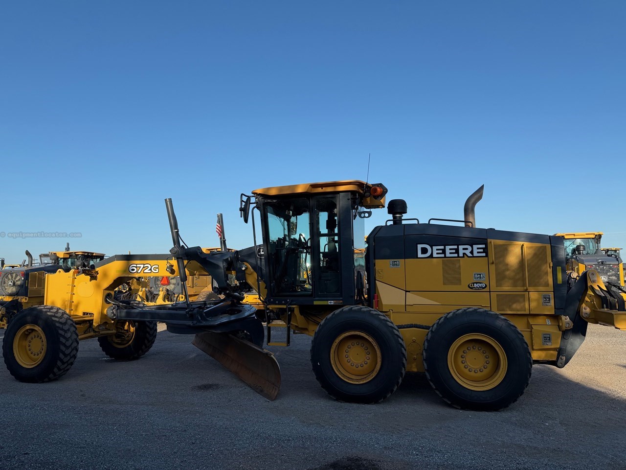 2019 John Deere 672G Image 2