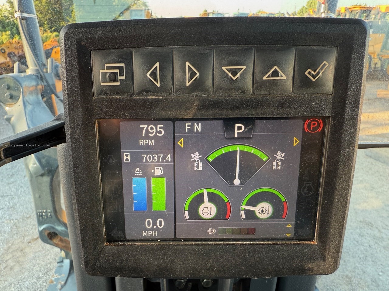 2019 John Deere 672G Image 15