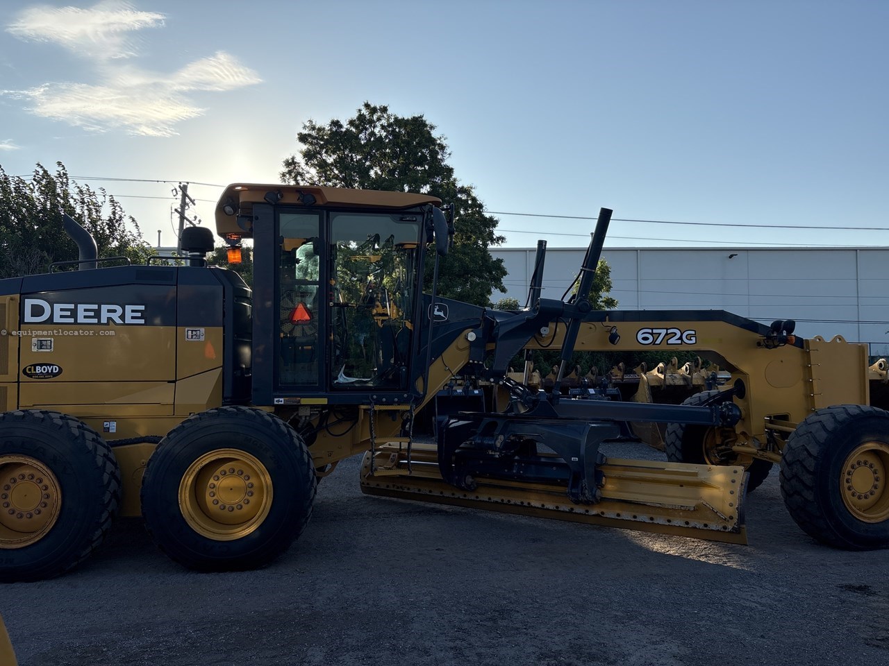 2019 John Deere 672G Image 6