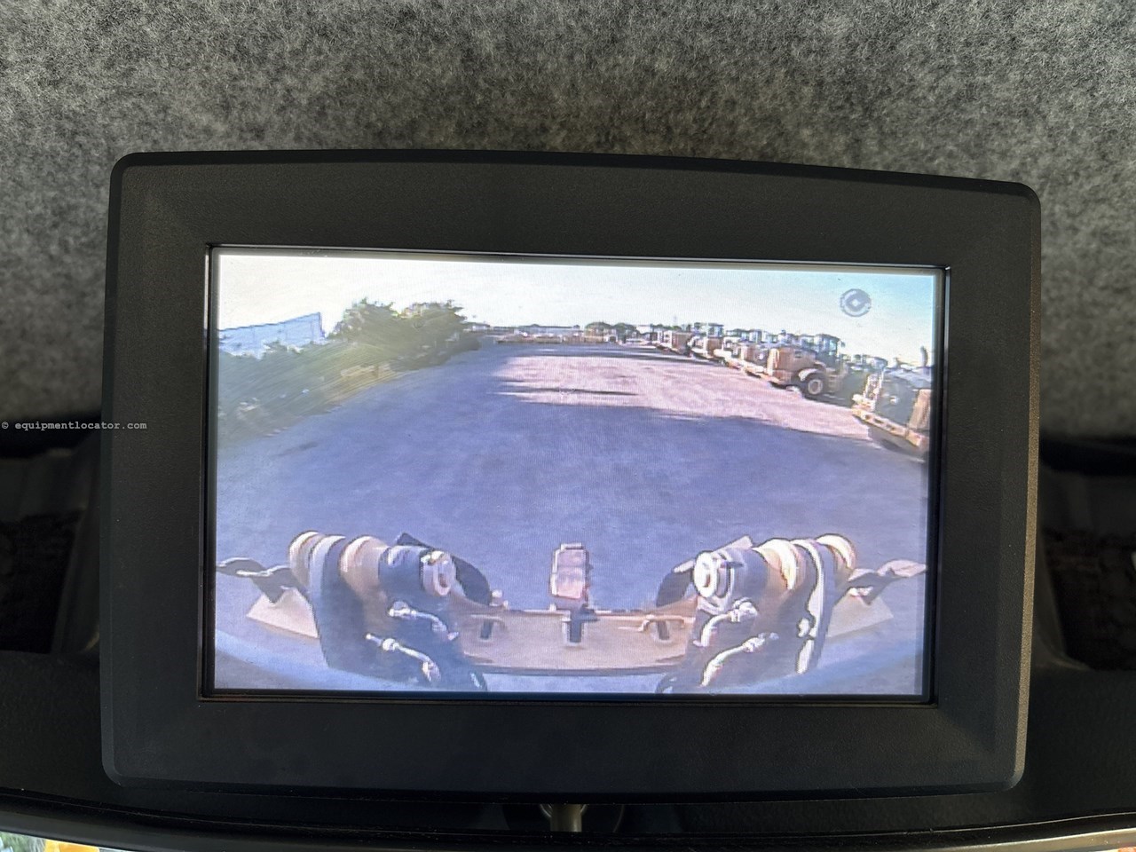 2019 John Deere 672G Image 13