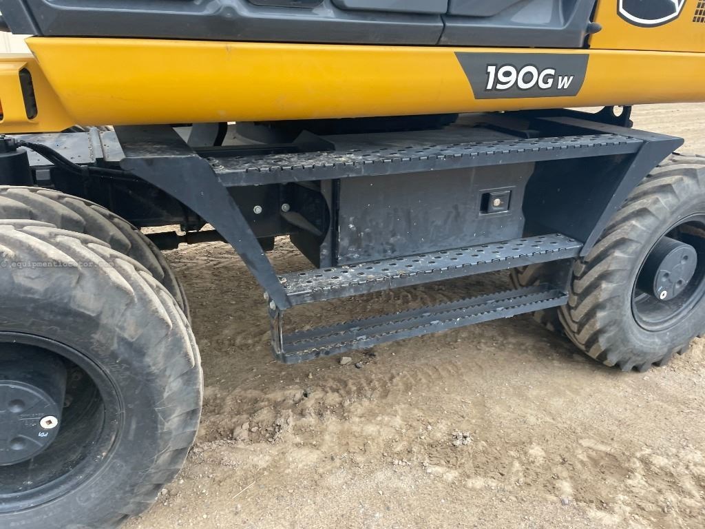 2023 John Deere 190GW Image 11