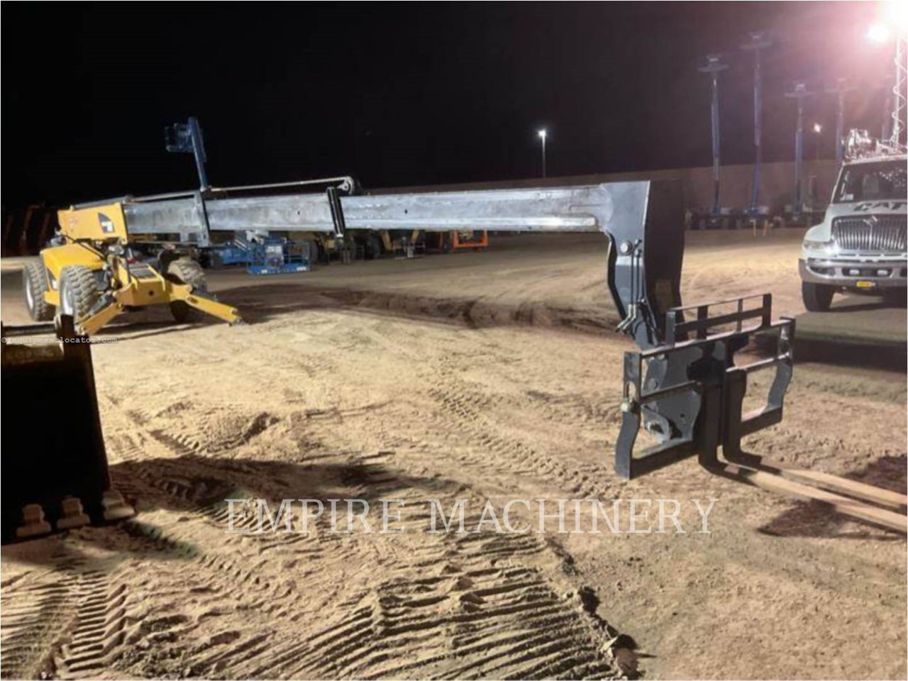 2018 Caterpillar TL1255D Image 5