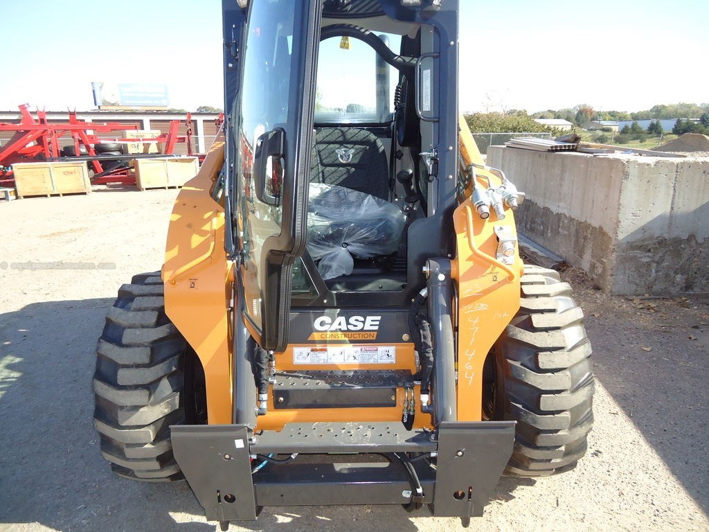 2025 Case SV280B Image 3