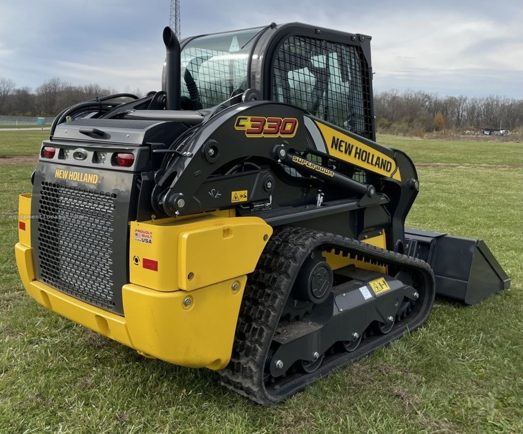 2025 New Holland Compact Track Loaders C330 Image 4