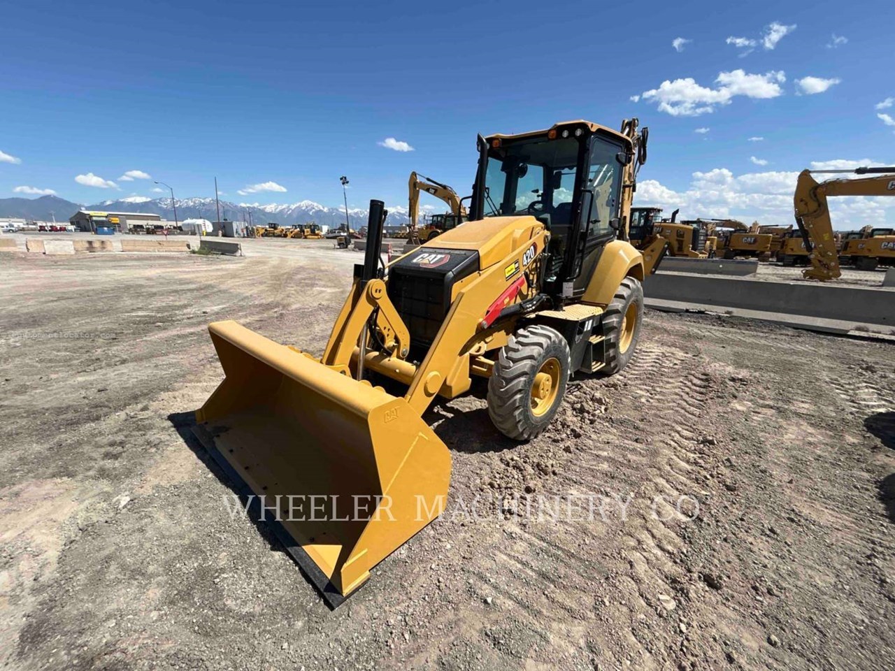2024 Caterpillar 420 CF Image 8