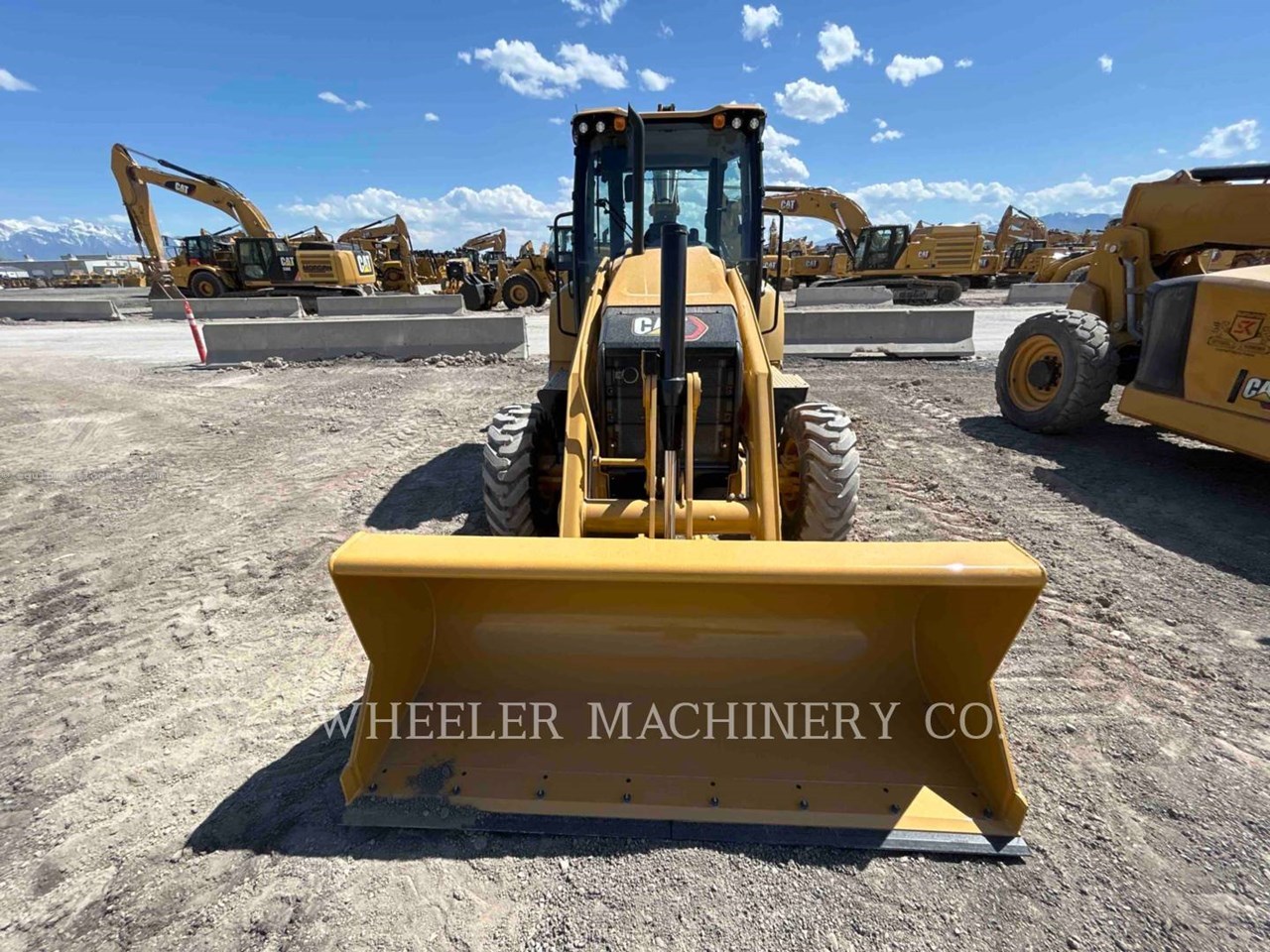 2024 Caterpillar 420 CF Image 10