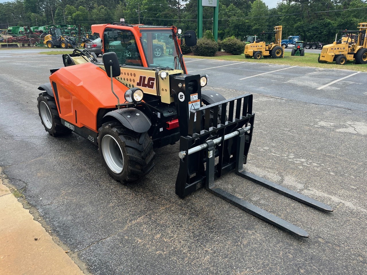 2026 JLG AG519 Image 4