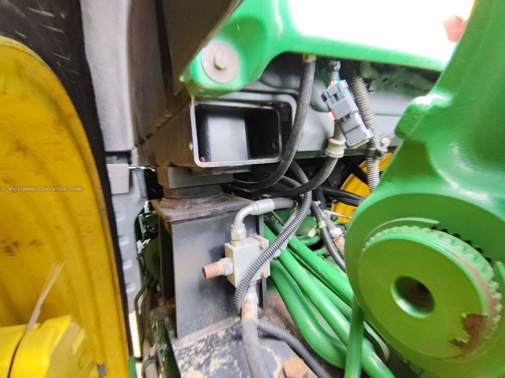 2012 John Deere 7280R Image 32