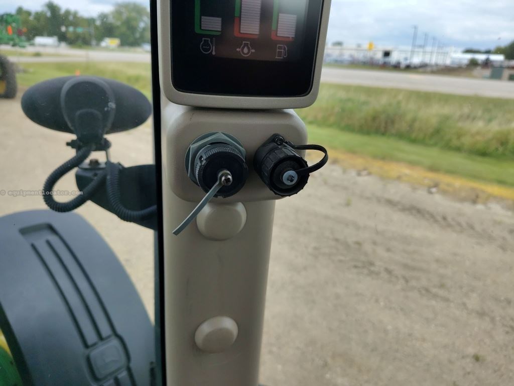 2012 John Deere 7280R Image 40