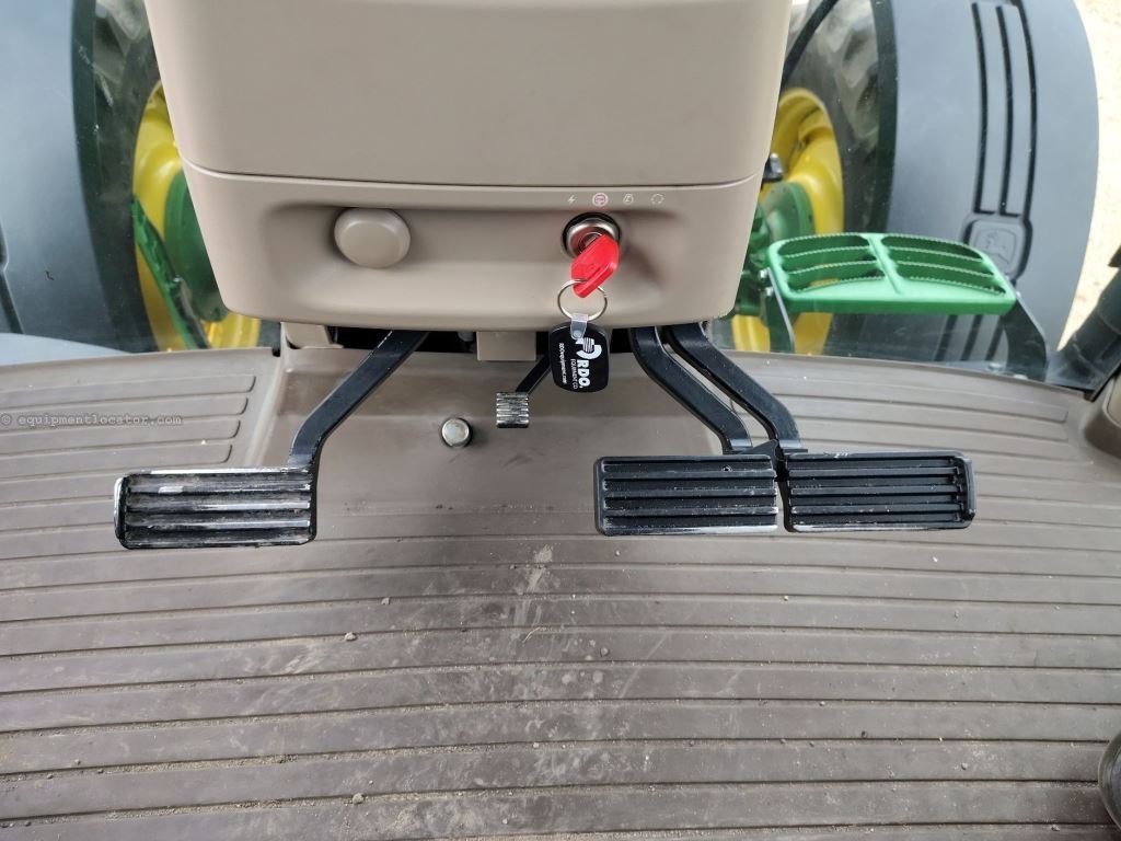 2012 John Deere 7280R Image 43