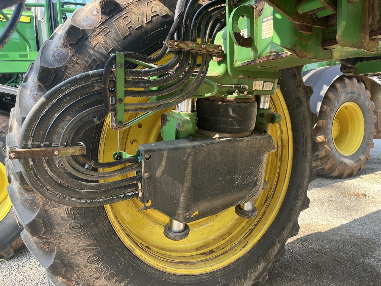 2021 John Deere R4045 Image 9