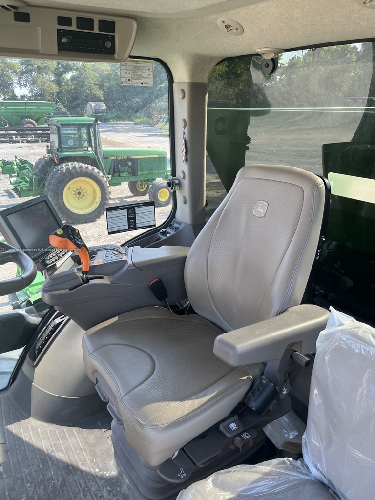 2021 John Deere R4045 Image 19