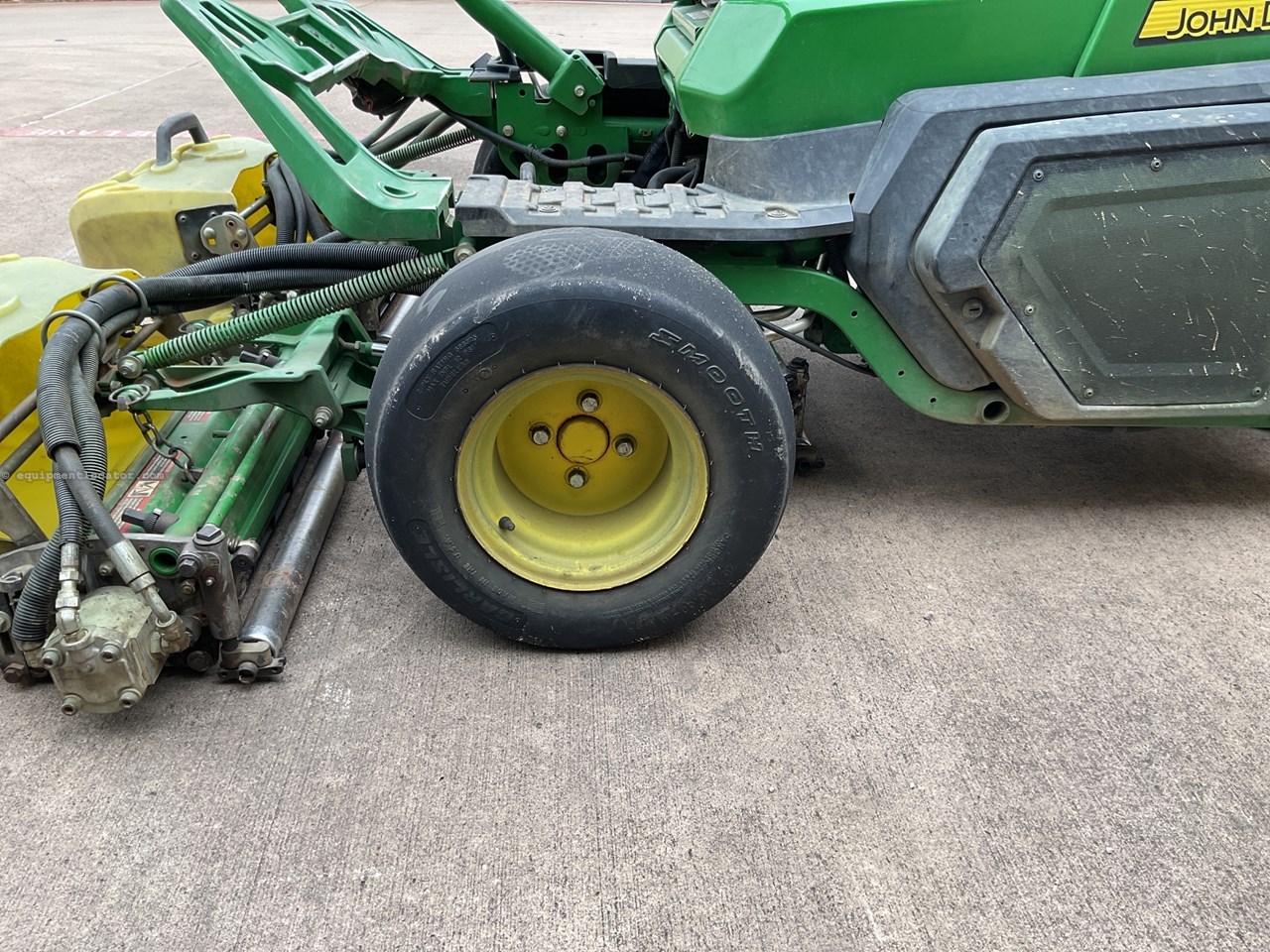 2020 John Deere 2700 Image 7