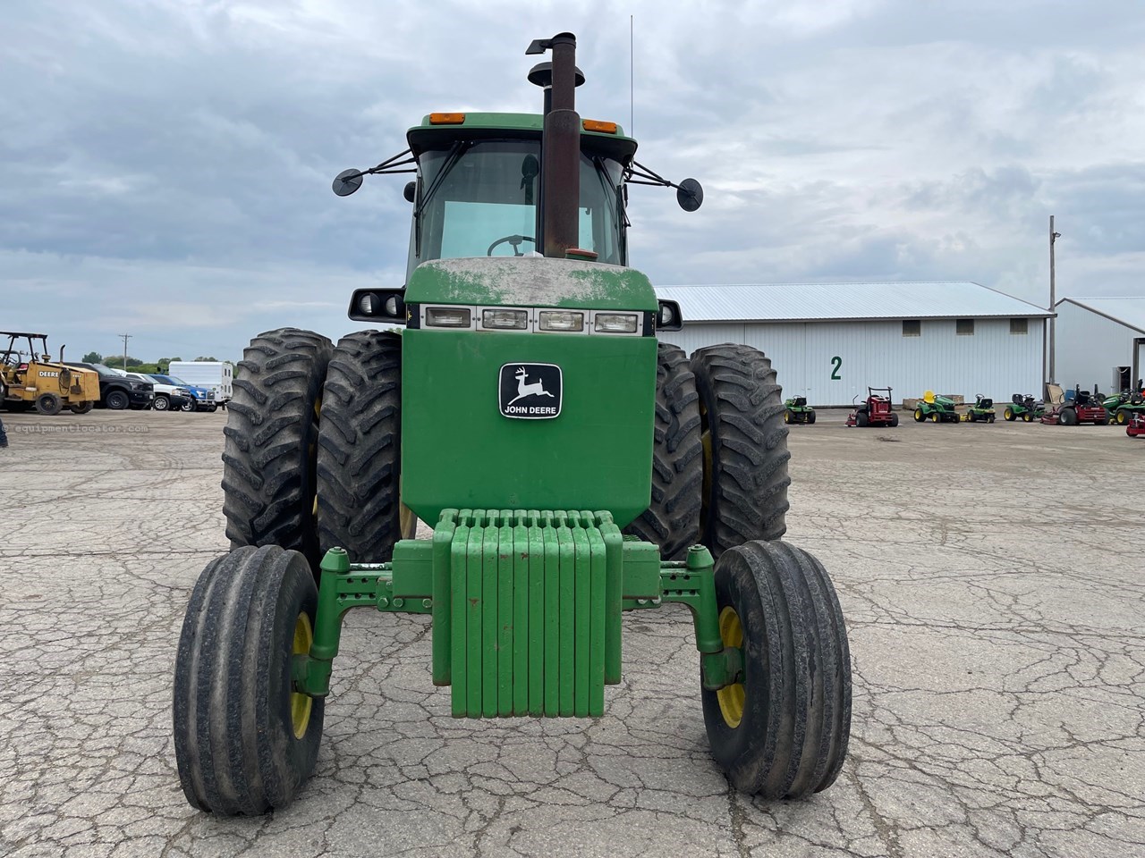 1990 John Deere 4555 Image 5