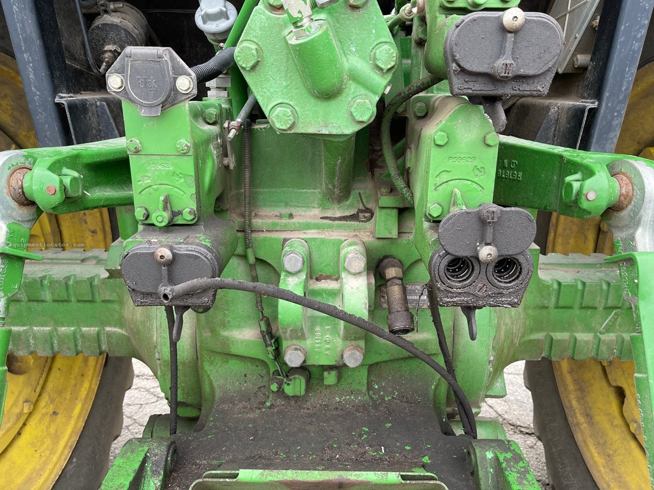 1990 John Deere 4555 Image 11
