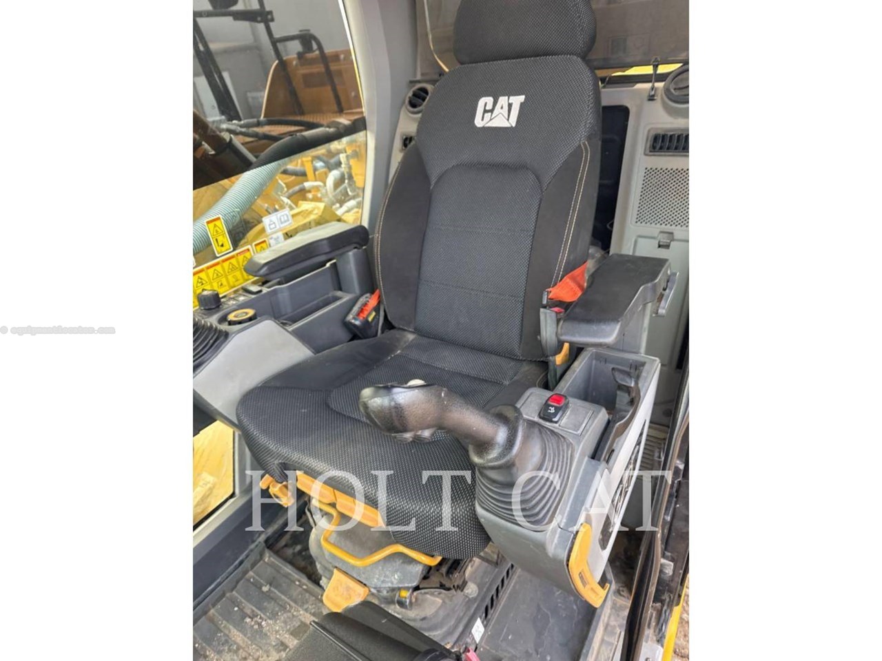 2023 Caterpillar 340 10 TC3 Image 7