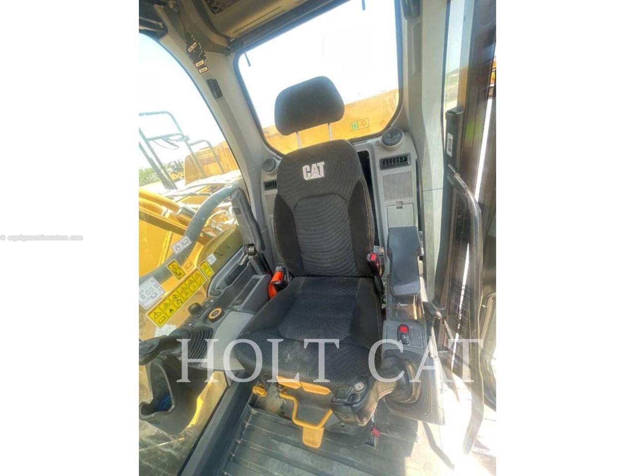 2023 Caterpillar 340 10 TC Image 7