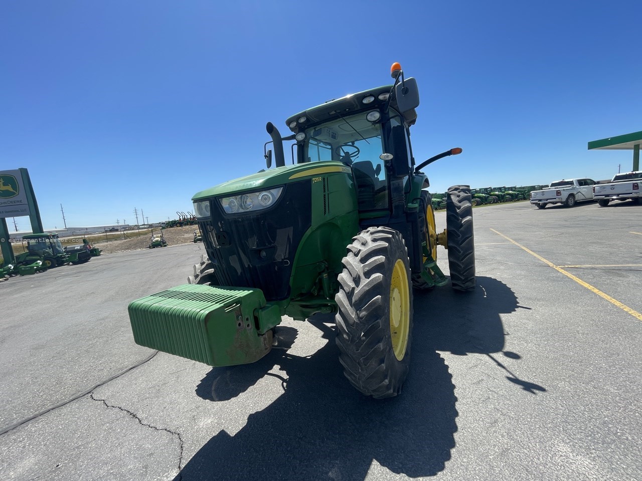 2012 John Deere 7215R Image 3