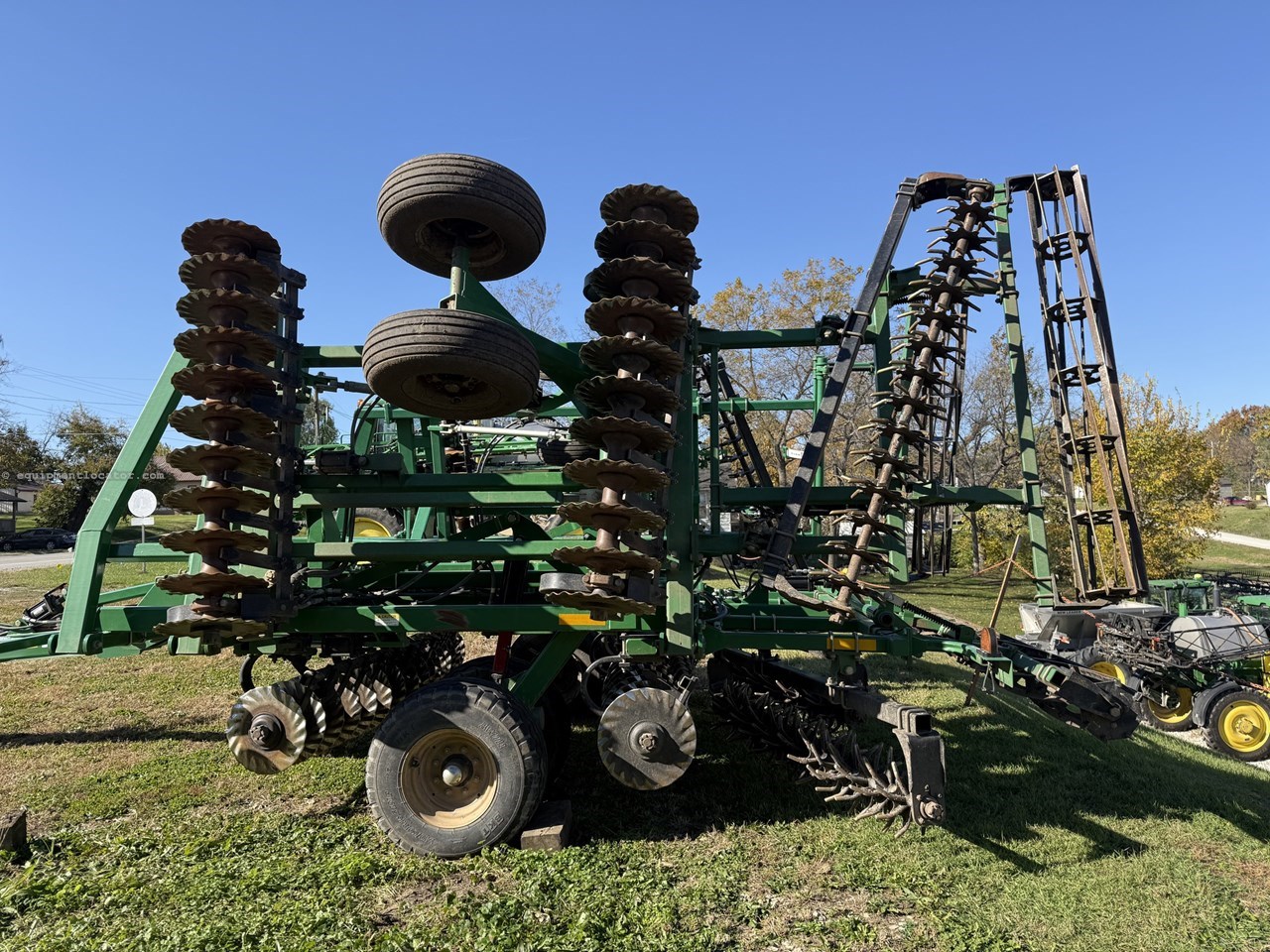 2019 Great Plains 2400TM Image 10