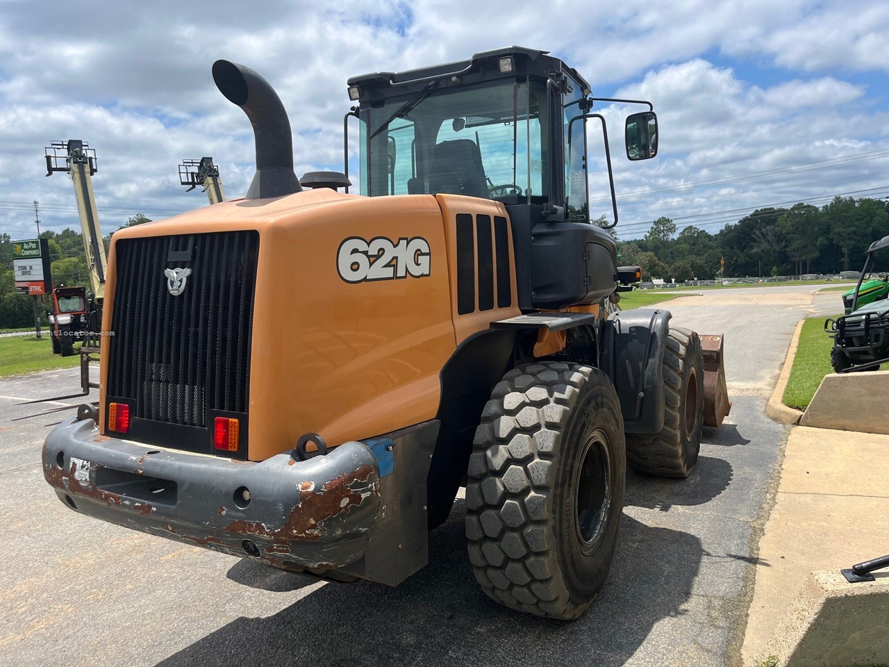 2018 Case 621G Image 3