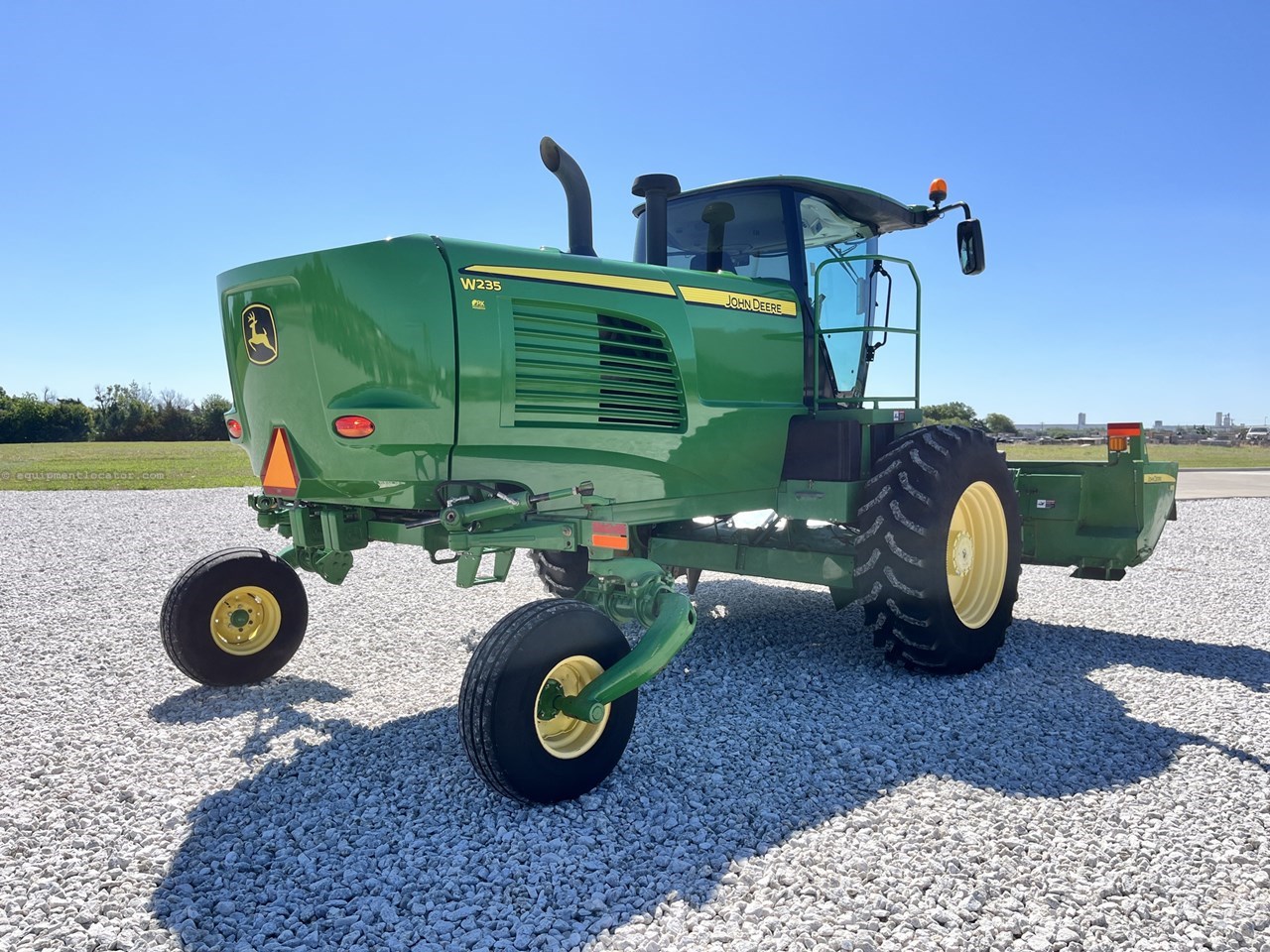 2014 John Deere W235 Image 5
