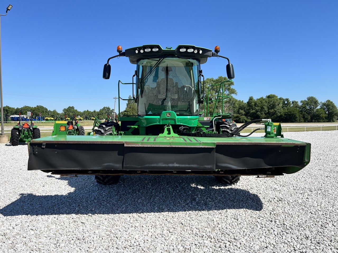 2014 John Deere W235 Image 8