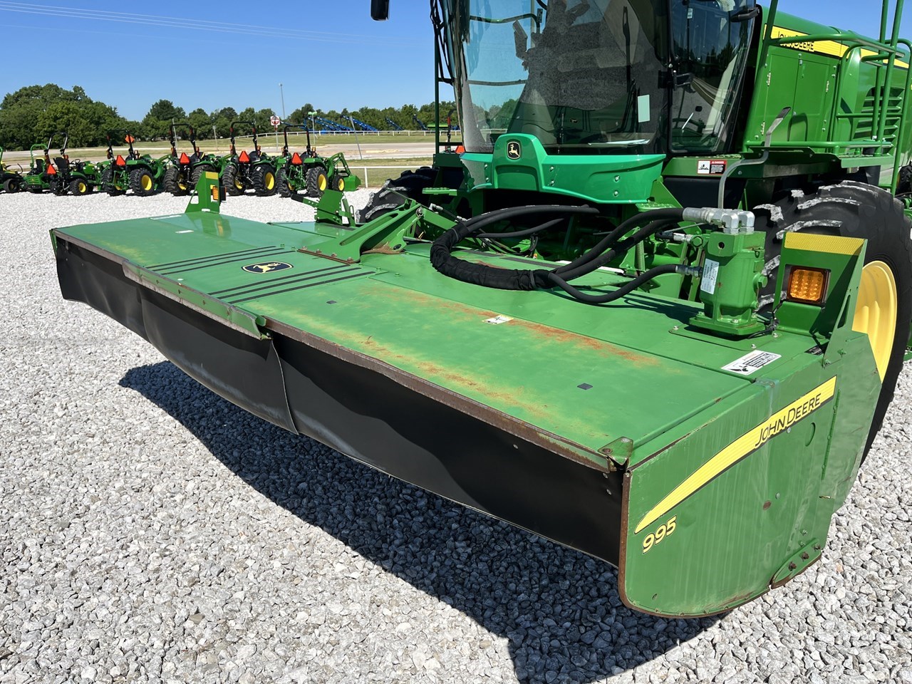2014 John Deere W235 Image 9