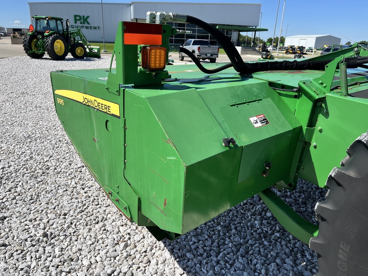 2014 John Deere W235 Image 17