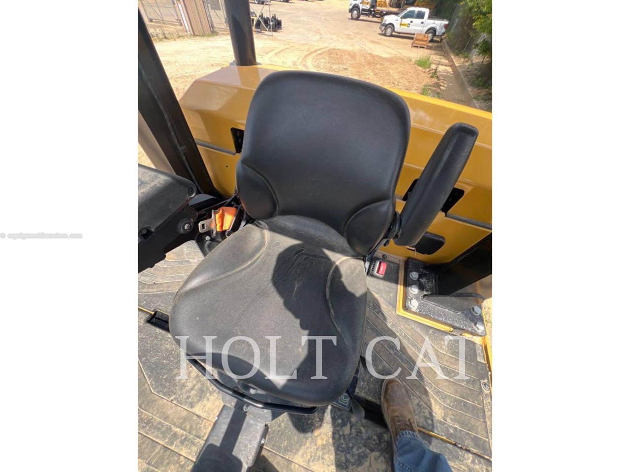 2023 Caterpillar CW34 Image 7