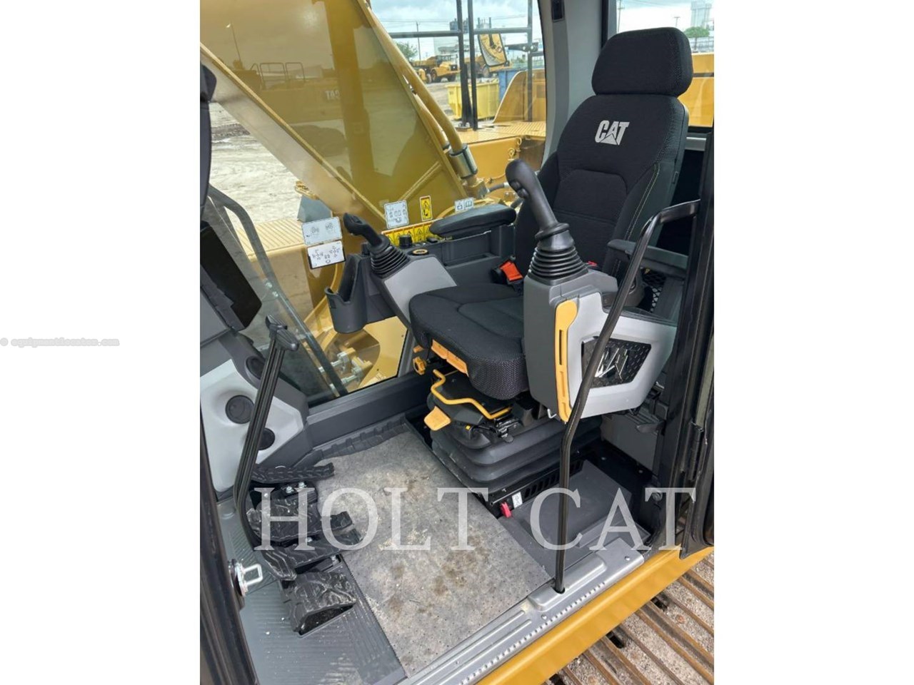 2023 Caterpillar 340 12 TC Image 7