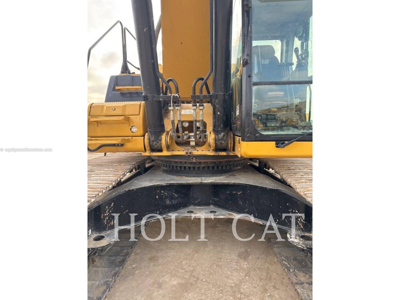 2023 Caterpillar 352 12 TC Image 15